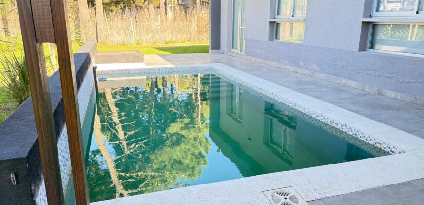 Casa en Pinamar en Venta