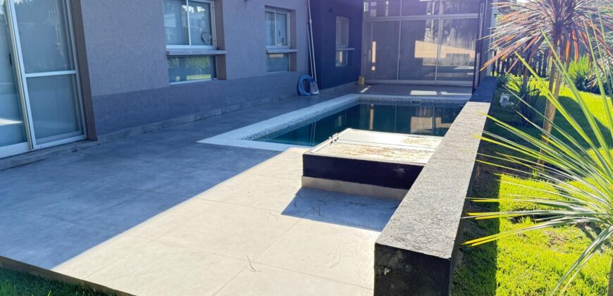 Casa en Pinamar en Venta