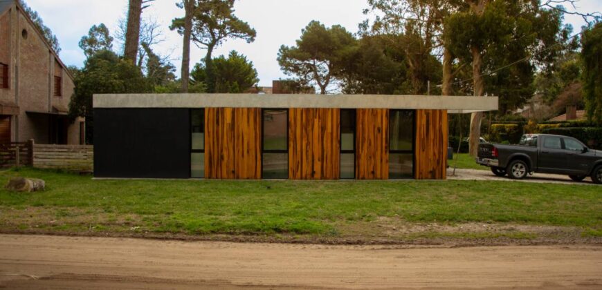 Casa en Pinamar en venta, Lasalle. Costa Atlantica