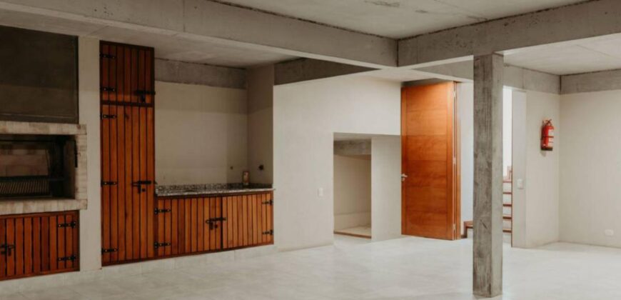 Casa en Pinamar Norte en Venta