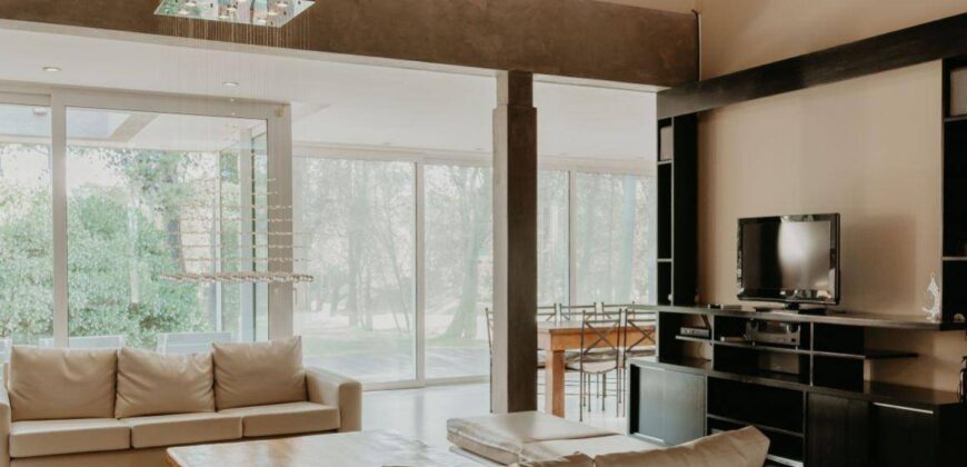 Casa en Pinamar Norte en Venta