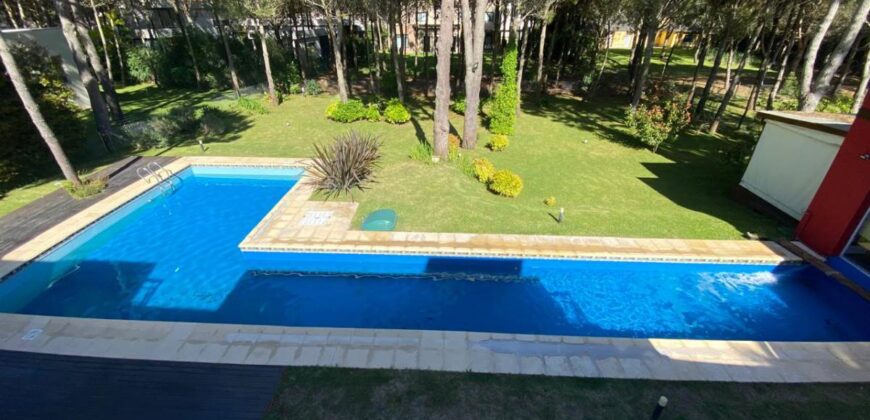 Casa en Pinamar en Venta, Barrio La Herradura.