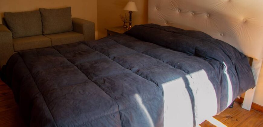Casa y Departamento en Pinamar en Venta, Barrio Nayades