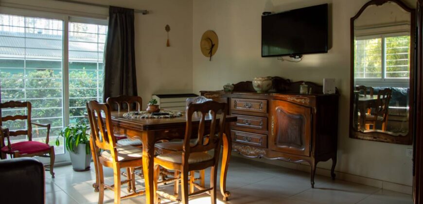 Casa y Departamento en Pinamar en Venta, Barrio Nayades