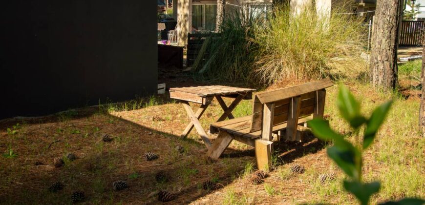 Casa y Departamento en Pinamar en Venta, Barrio Nayades