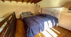 Casa y Departamento en Pinamar en Venta, Barrio Nayades