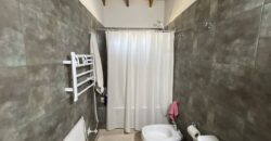 Casa y Departamento en Pinamar en Venta, Barrio Nayades