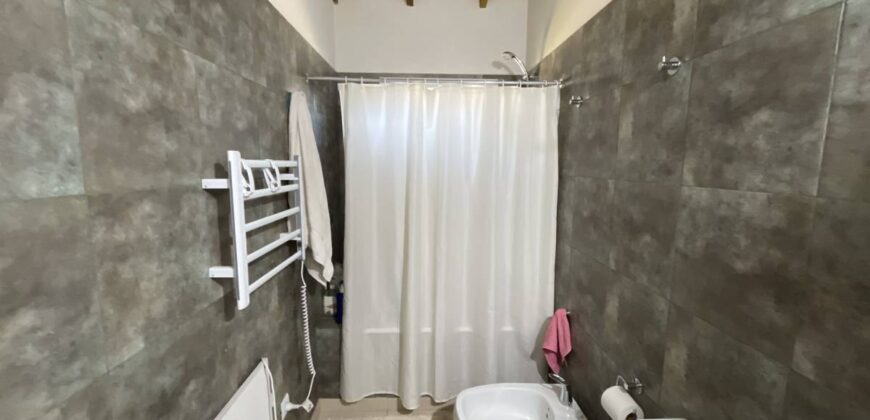 Casa y Departamento en Pinamar en Venta, Barrio Nayades