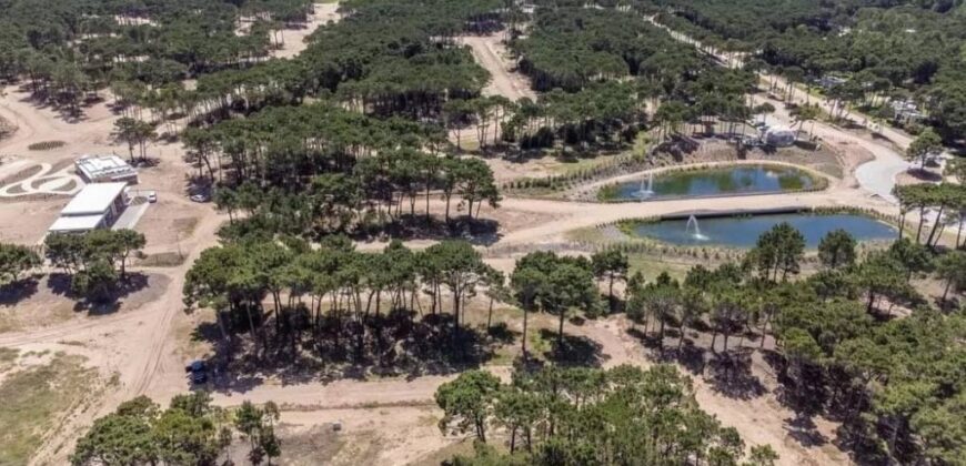 Lote en Barrio Bosques en venta. Pinamar Norte.