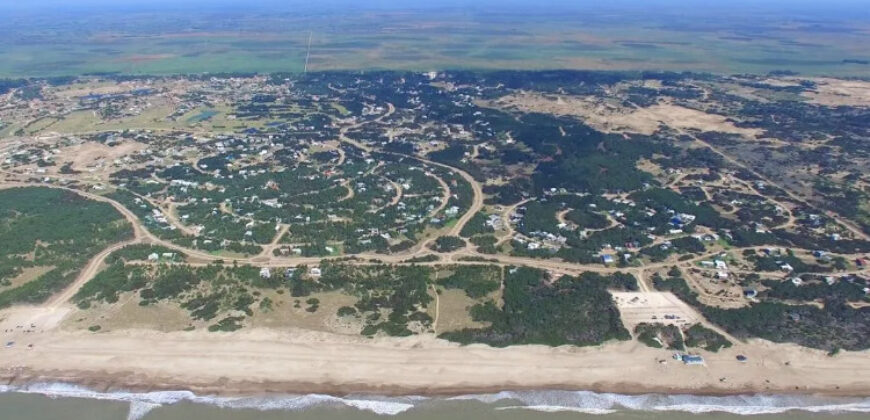 Lote en Costa Esmeralda Pinamar en Venta