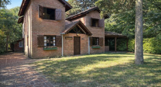 Casa a la venta en Pinamar. Valeria del Mar