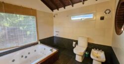 Casa a la venta en Pinamar. Valeria del Mar