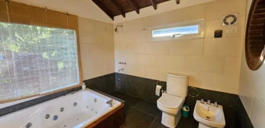 Casa a la venta en Pinamar. Valeria del Mar