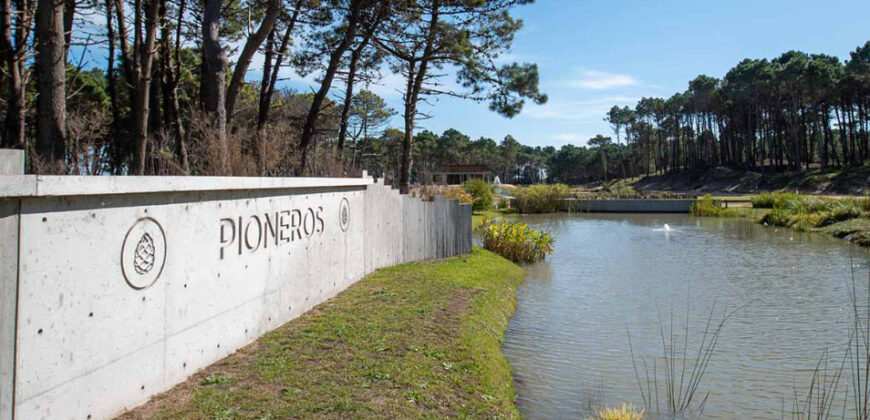 Lote en Barrio Pioneros Pinamar en Venta